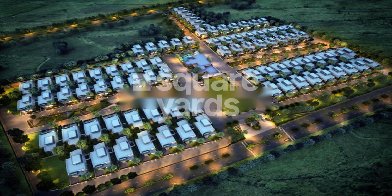 Majestic Courtyard Featured Image