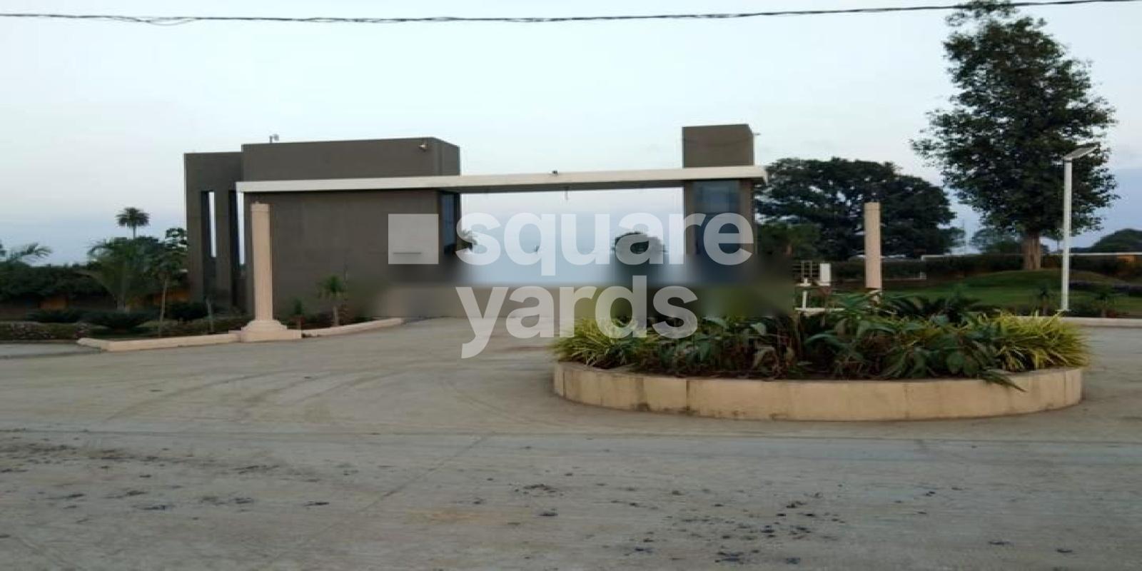 Shrikrishna Emerald Green Featured Image