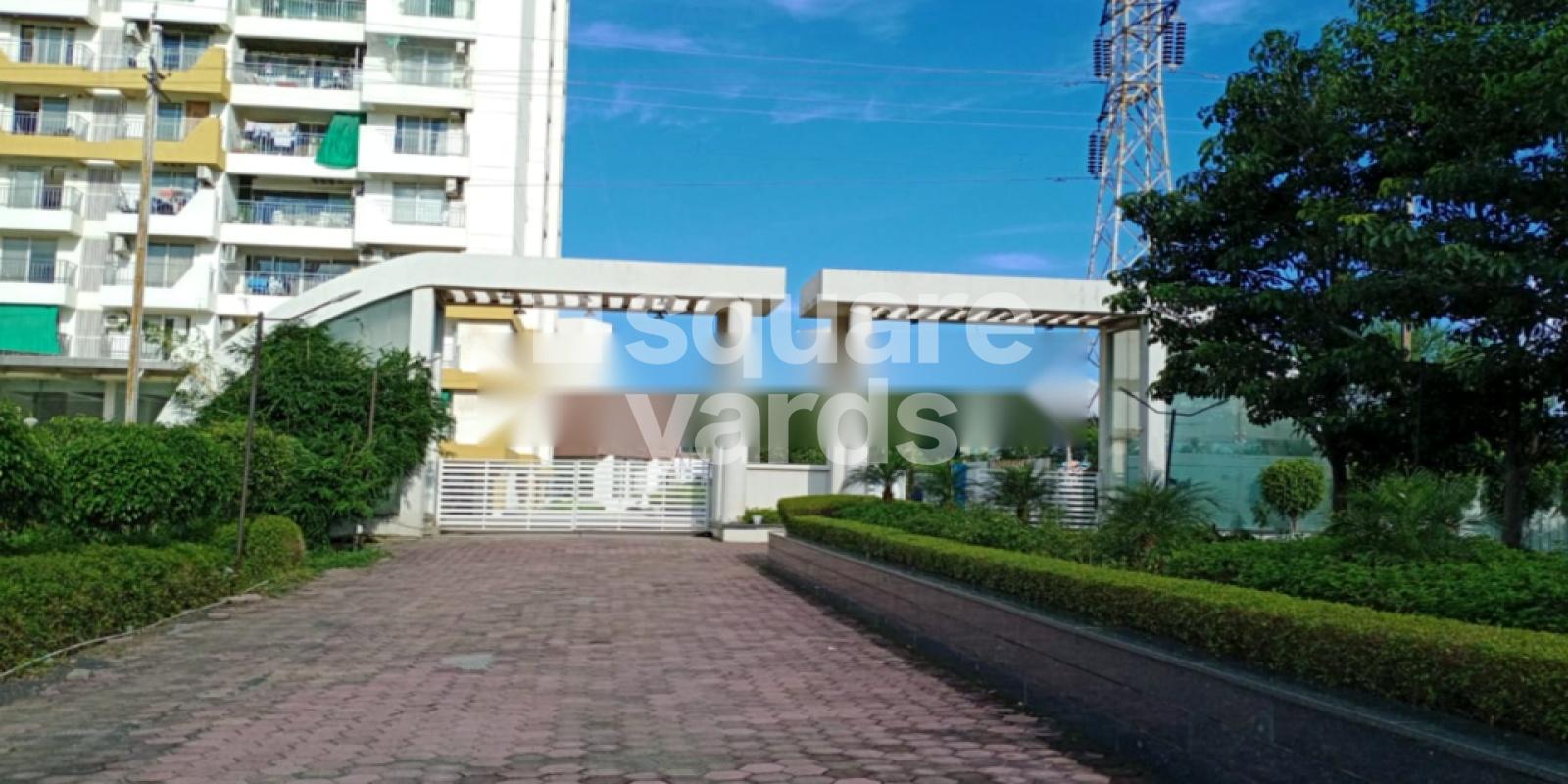 Siddhivinayak Maple Woods residential project in Pipliya Kumar