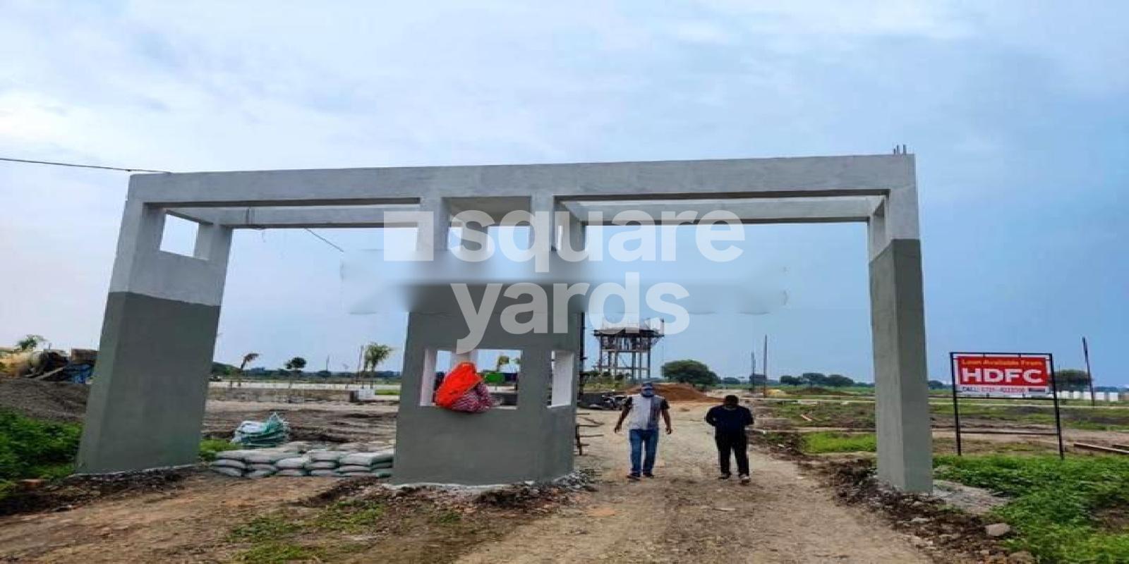 Vibrant Mahant Corridor