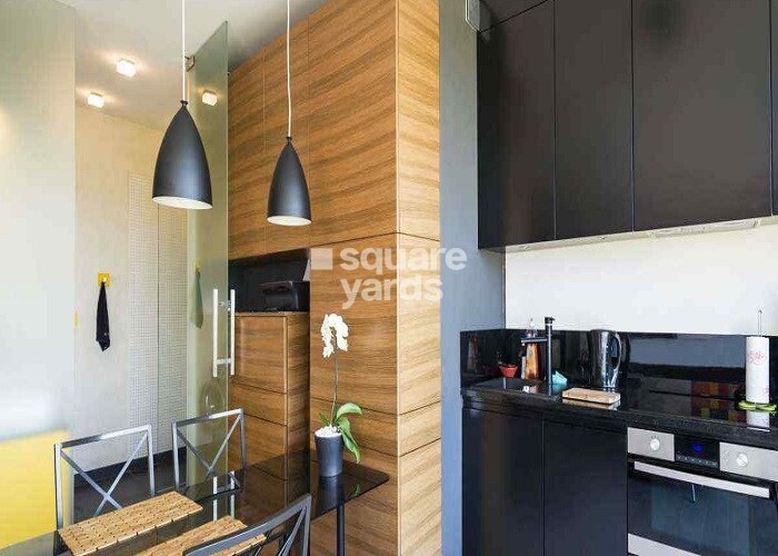 Aradhana Bhavyaa Green Zenith