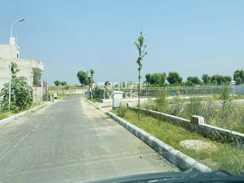 Bhumija The Royal City Amenities-Features