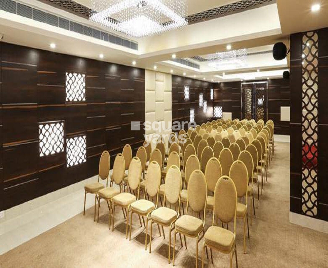 Elegant Param Amenities-Features