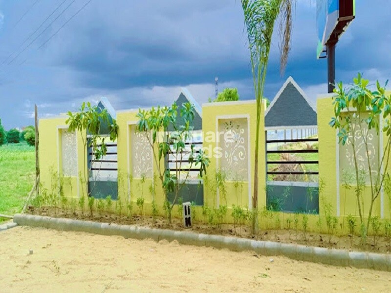 Roylux The Park Royal