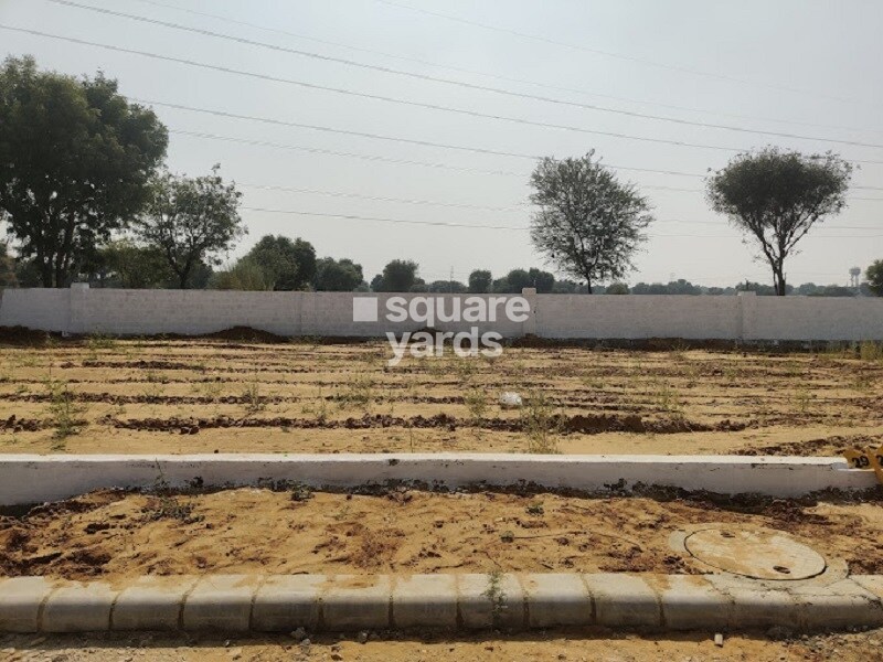 Roylux The Park Royal