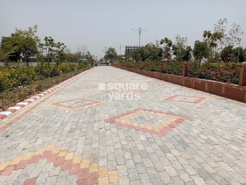 Roylux The Royal Kunj