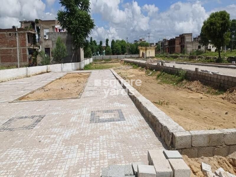 The Crown Siyaram Enclave