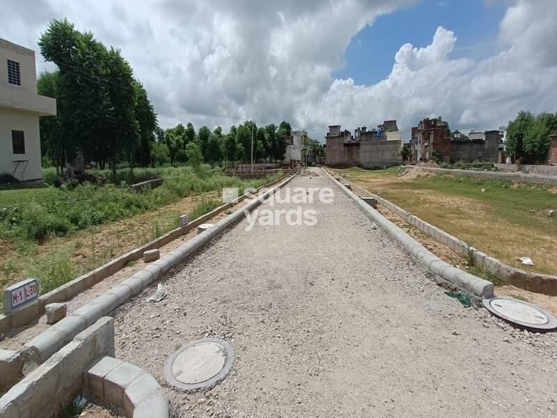 The Crown Siyaram Enclave