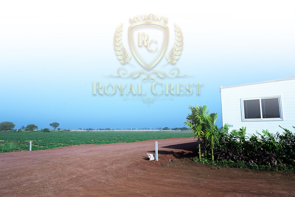 Myron Royal Crest