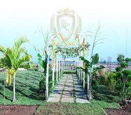 Myron Royal Crest Video