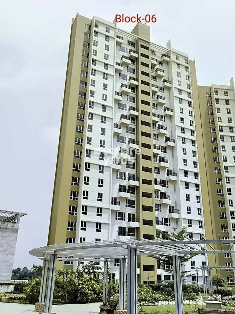 Elita Garden Vista Tower View 1