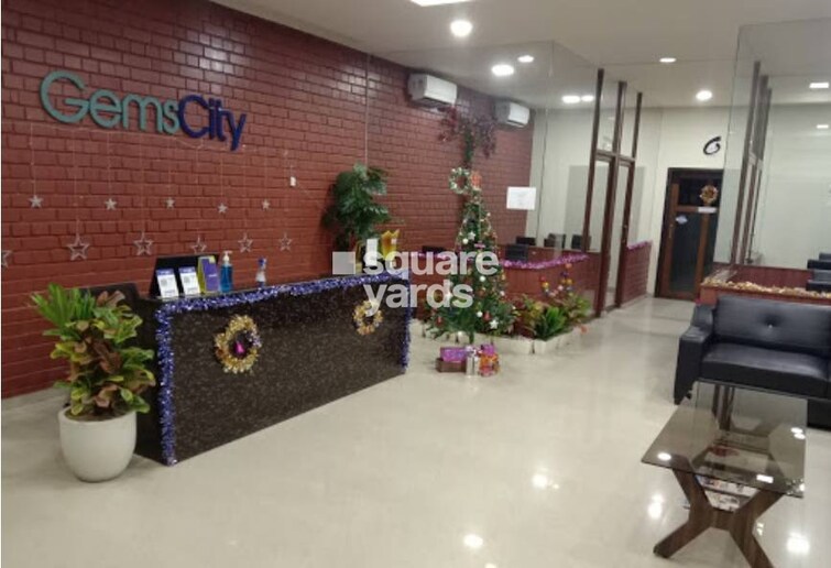 Gems City Waiting Lounge