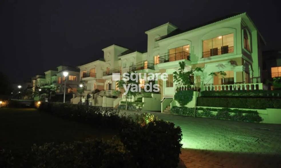 Ideal Villas Tower View 2
