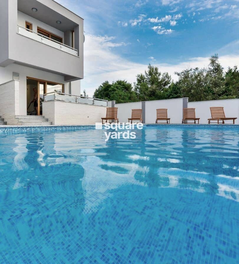 TPJ Lux Insignia Amenities-Features