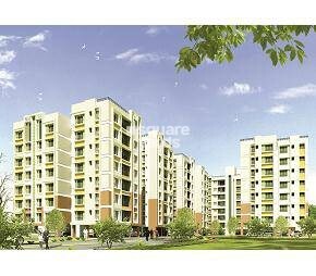 space-club-town-courtyard