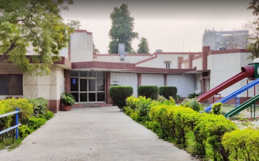 Assisi School Sector 17