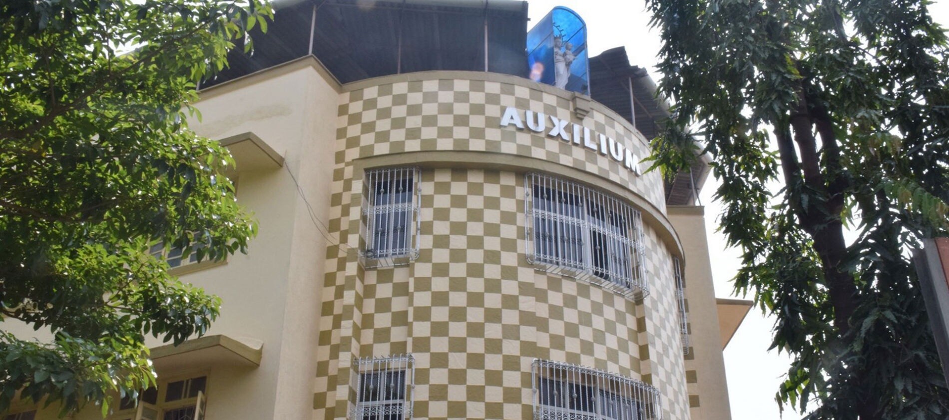 Auxilium Convent High School Wadala