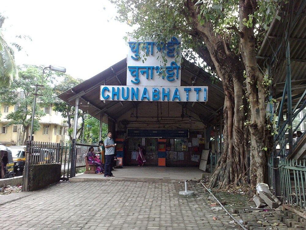 Chunabhatti Railway Station Sion