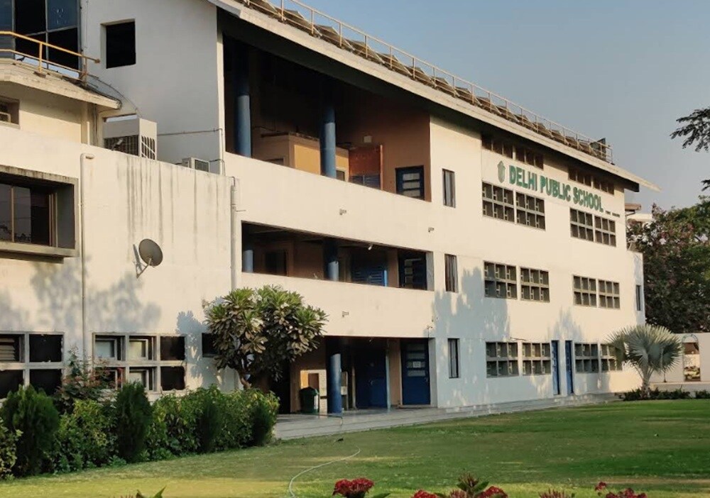 Delhi Public School Vastral