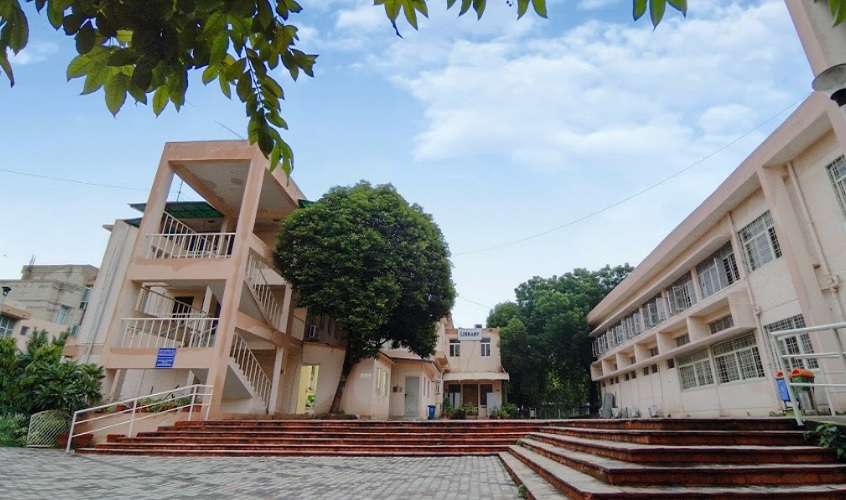 Deshbandhu College,  Kalkaji