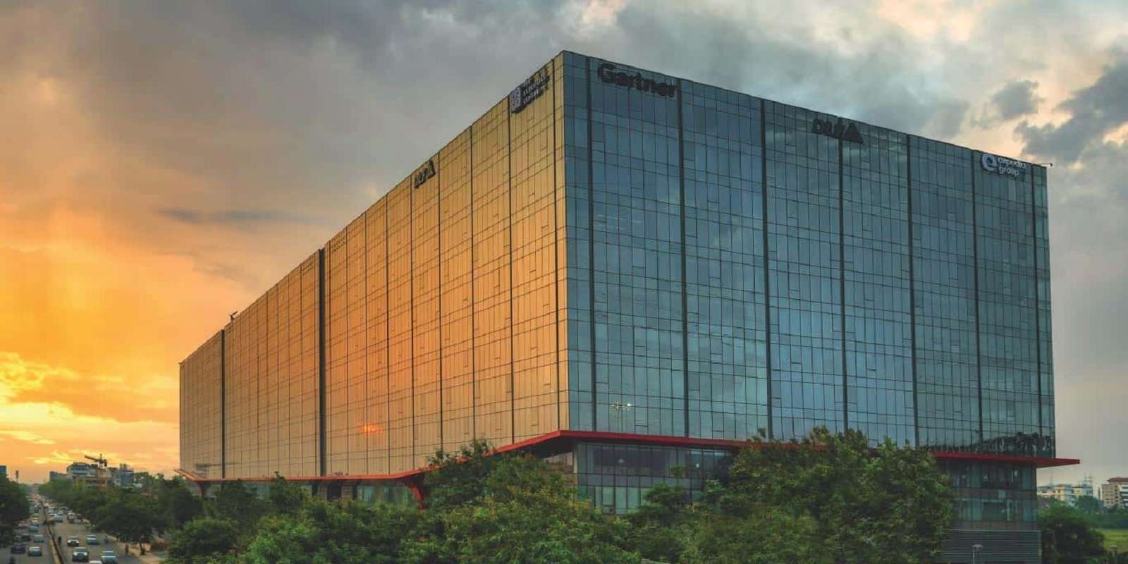 DLF Cyber Park,  Sector 19