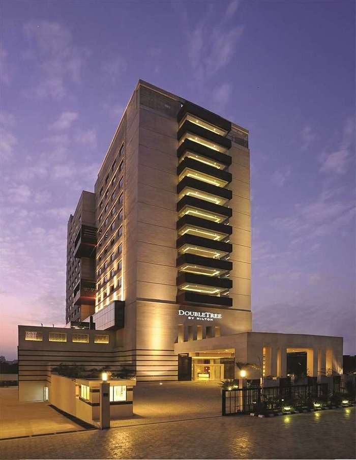 DoubleTree by Hilton Hotel,  Sector 56
