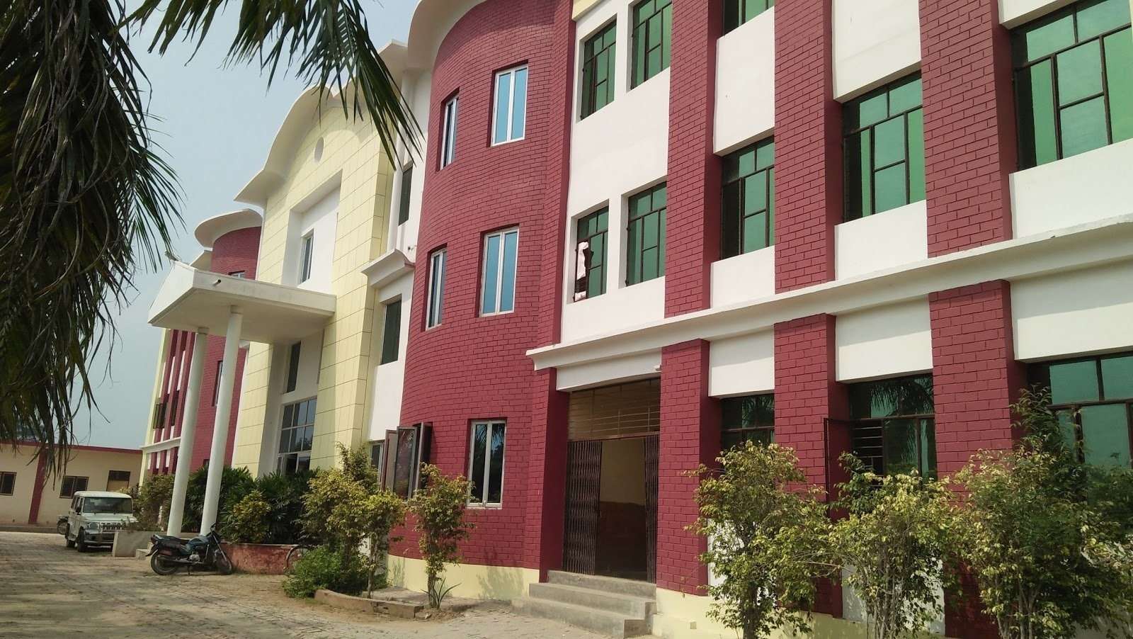 DR International School,  Garhmukteshwar