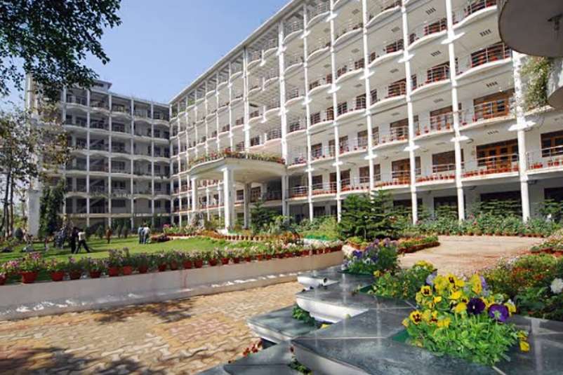 ERA University Lucknow,  Vasant Kunj