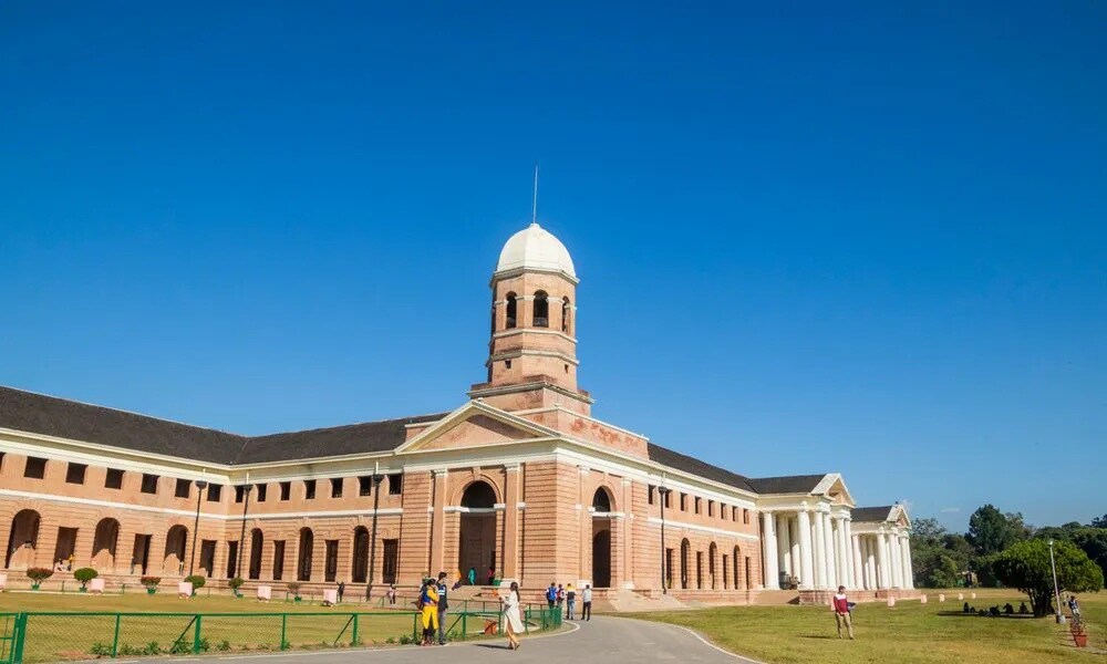 Forest Research Institute GMS Road
