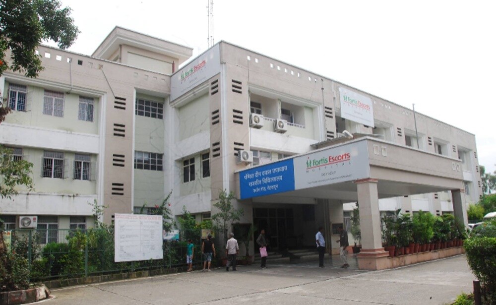 Fortis Escorts Hospital Subhash Road