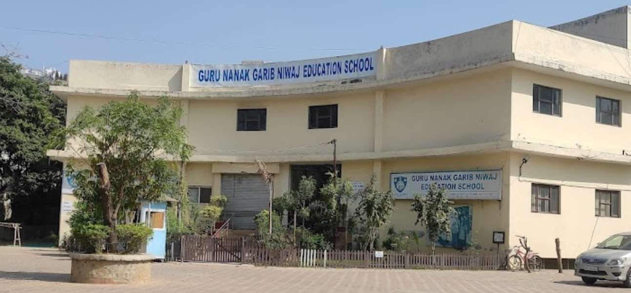 Guru Nanak Garib Niwaj Education School,  Greater Kailash