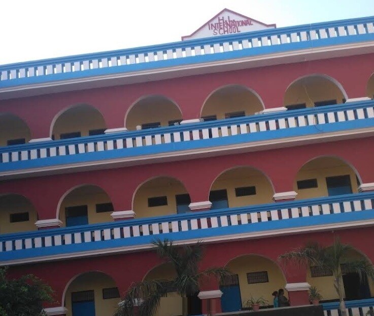 HL International School Sector 81