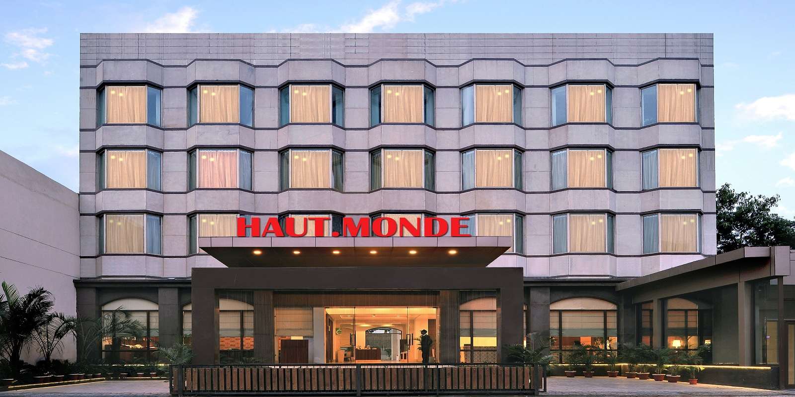 Hotel Haut Monde,  Patel Nagar
