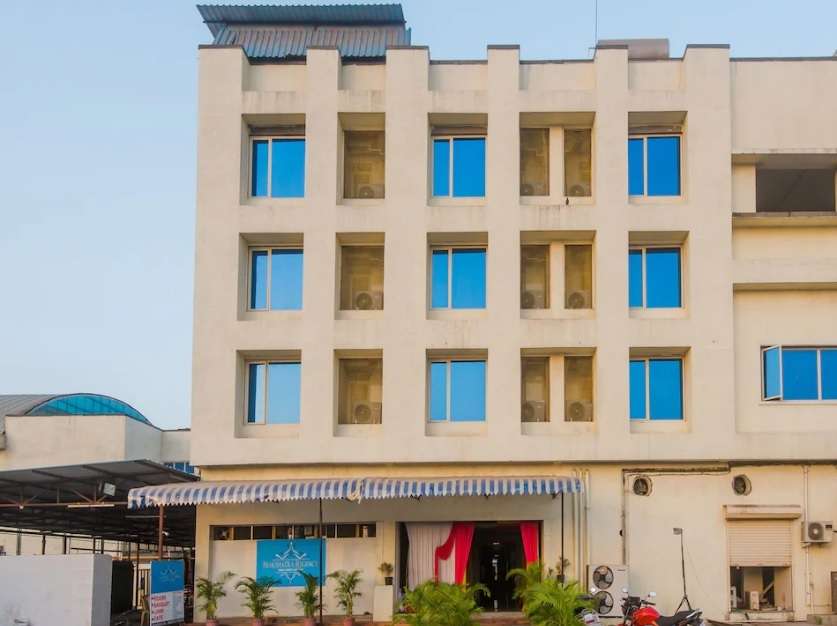 Hotel Nakshatra Regency,  Khadakpada