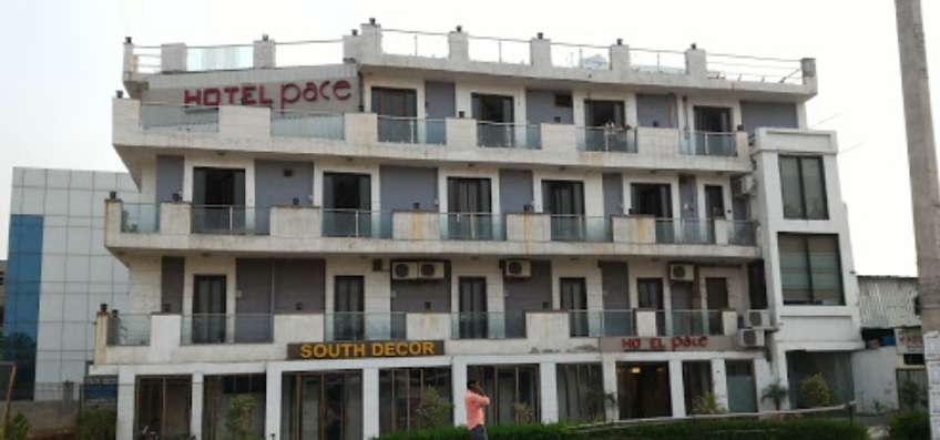 Hotel Pace,  Sector 37