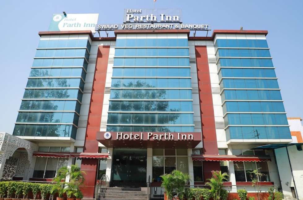 Hotel Parth Inn,  Shastri Nagar