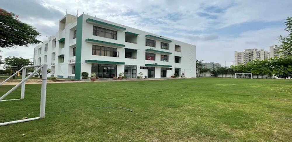 Indus Public School Sector 70