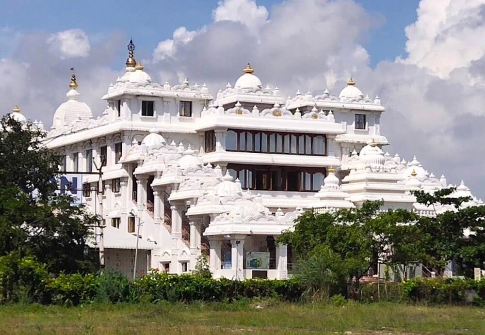 Iskcon Sri Radha Krishna Temple Injambakkam