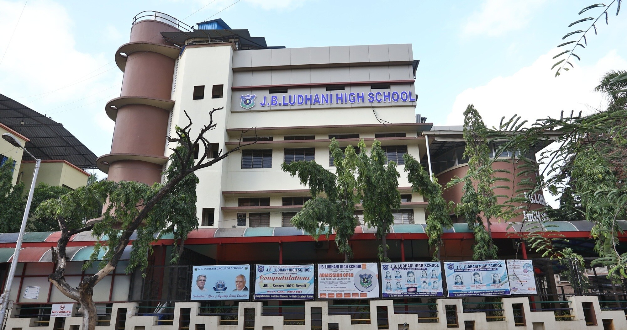 J B Ludhani School Vasai East