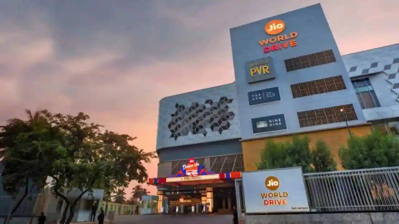 Jio World Drive Dharavi