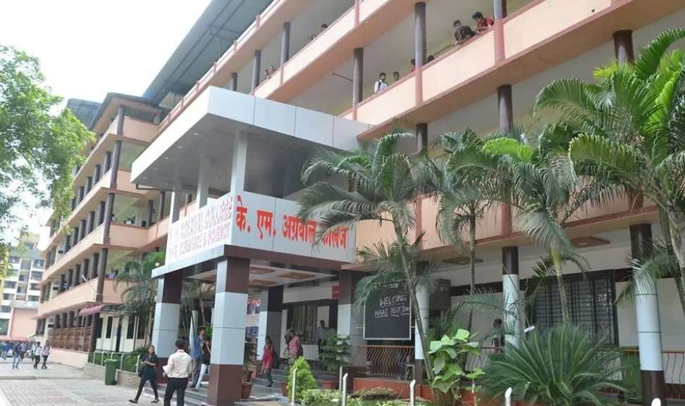 KM Agrawal College,  Khadakpada