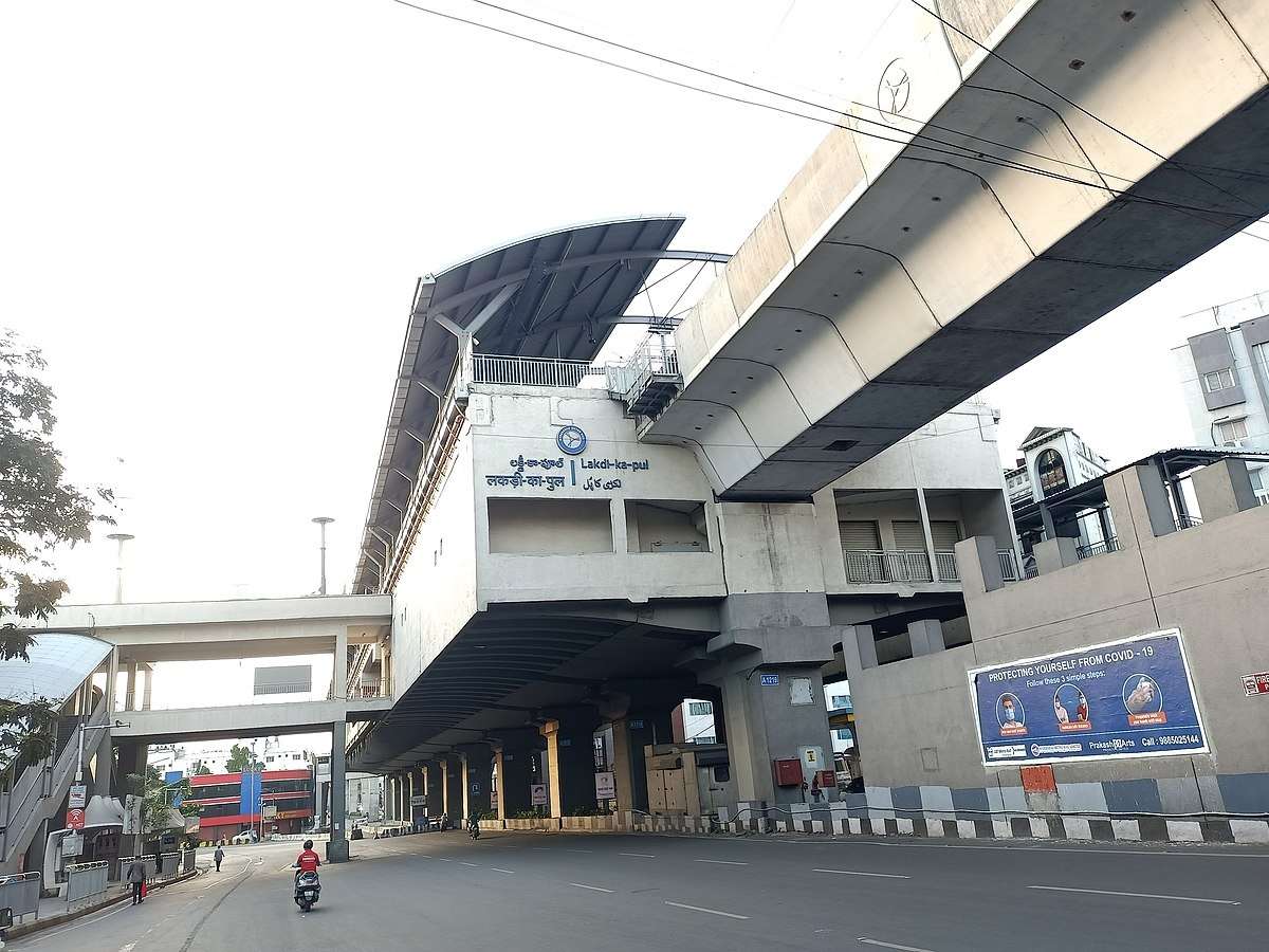 Lakdikapul Metro Station,  Mehdipatnam