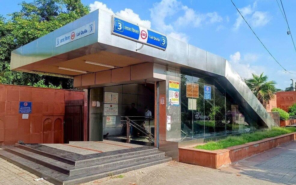 Lal Qila Metro Station Chandni Chowk
