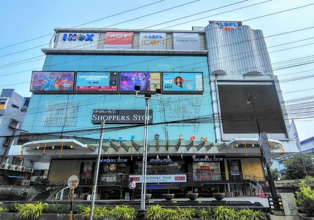 LEPL Icon Mall Labbipet