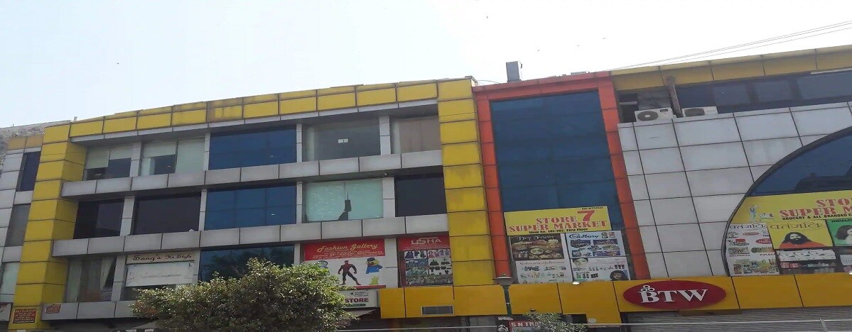 Living Style Mall Khadar