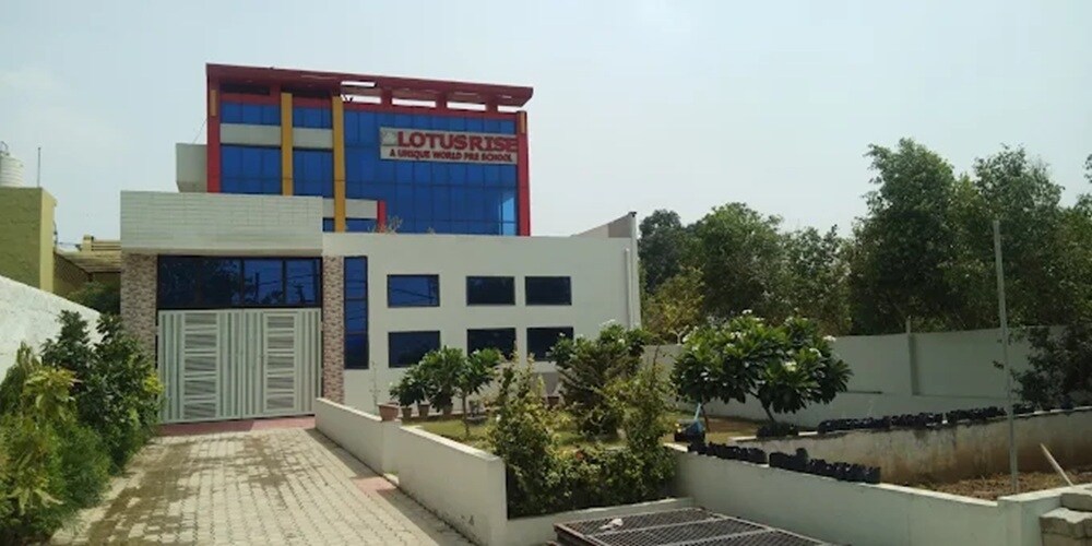 Lotus Rise World School Sector 89A