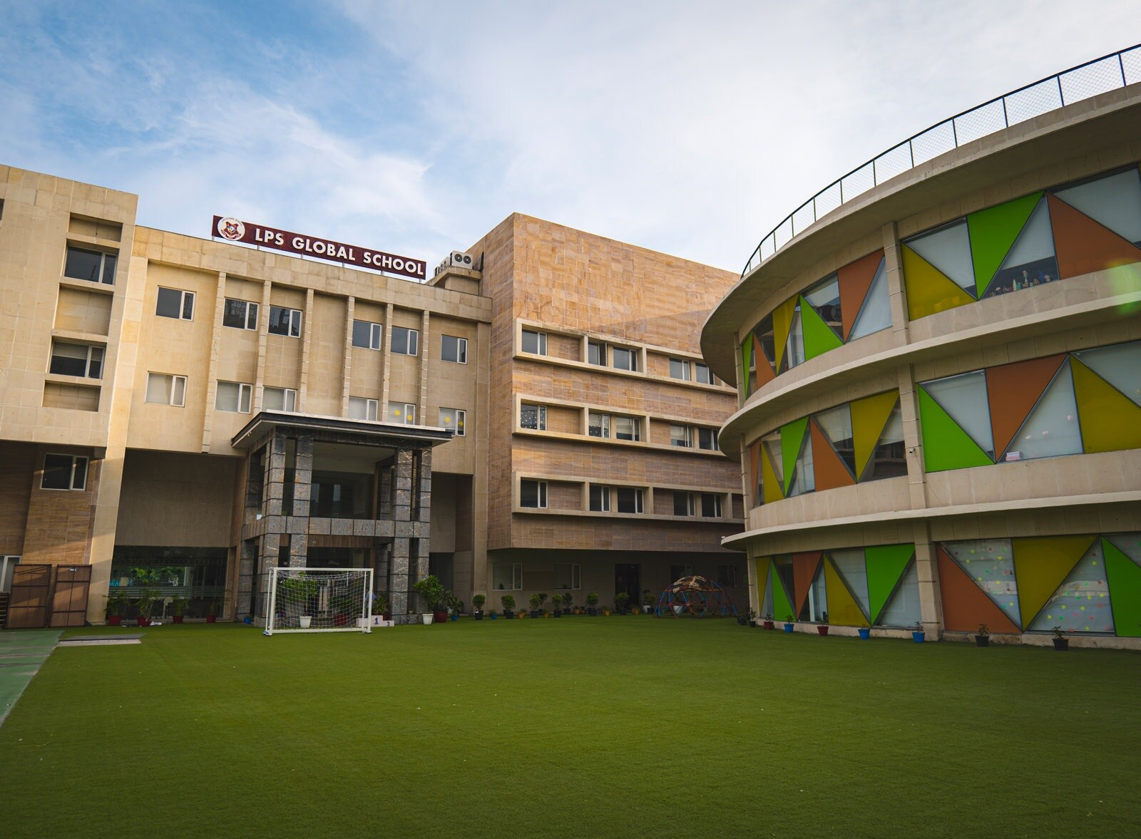 Lps Global School Sector 51