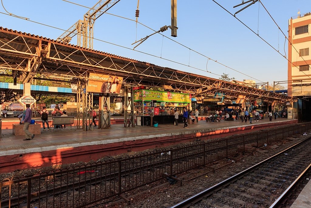 Marine Lines Railway Station Marine Lines