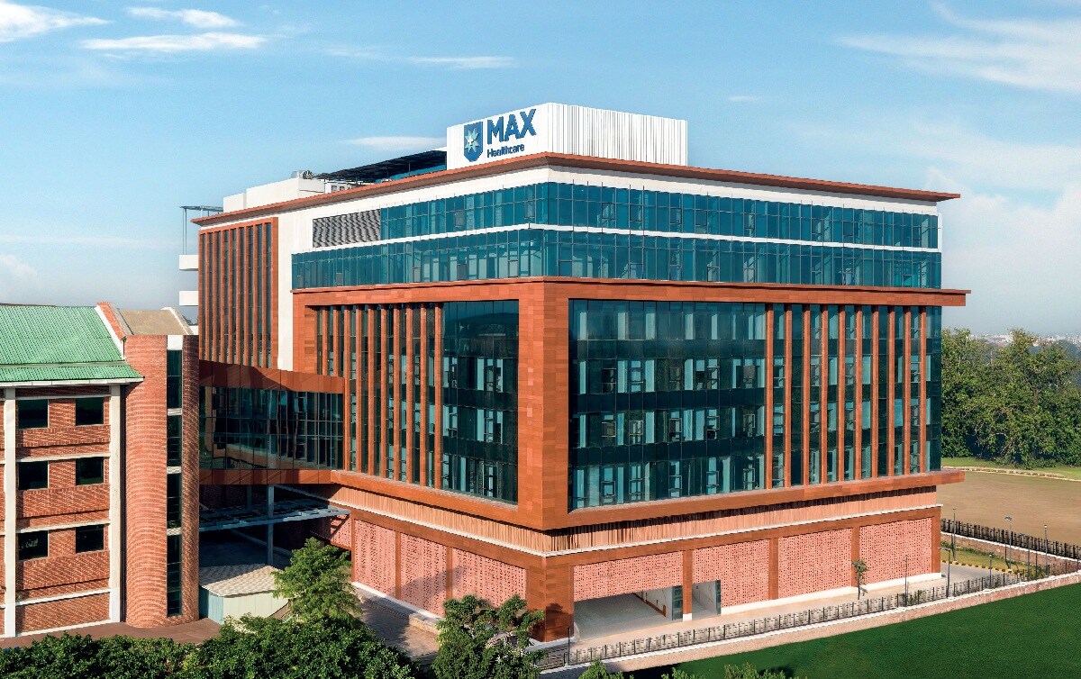 Max Super Speciality Hospital Phase-I Sector 1-30