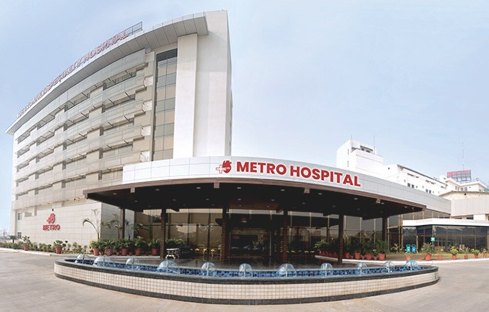 Metro Heart Institute Multispeciality Sector 16